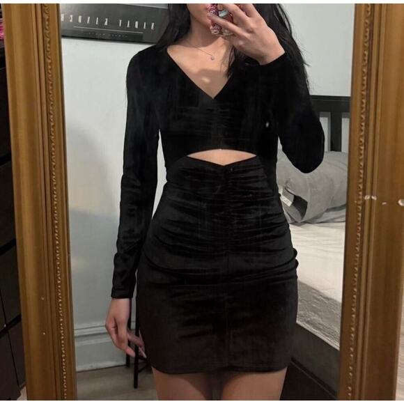 NWT Abercrombie & Fitch Velvet Bodycon Cutout Long Sleeve Dress Women's XL Black - Picture 1 of 6